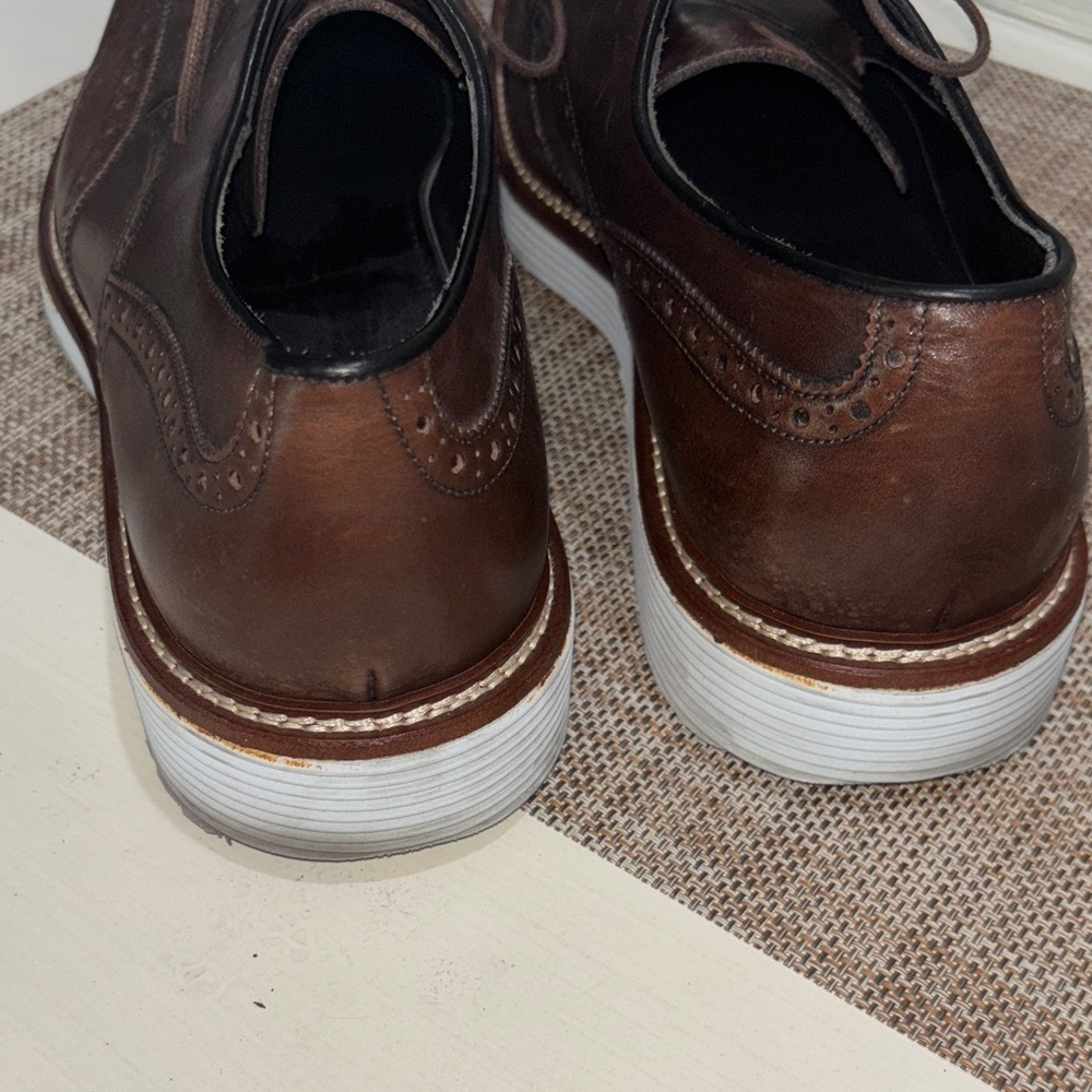 Johnston & Murphy Leather Wingtip Oxfords. Men's 12. Excellent condition. Nice! - Picture 5 of 8